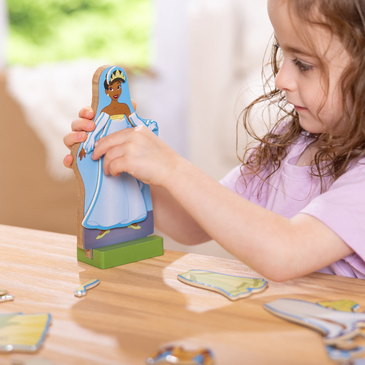 Educational Disney Tiana Wooden Magnetic Dress-Up Play Set