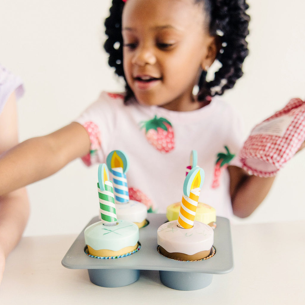 Educational Bake & Decorate Wooden Cupcake Play Set