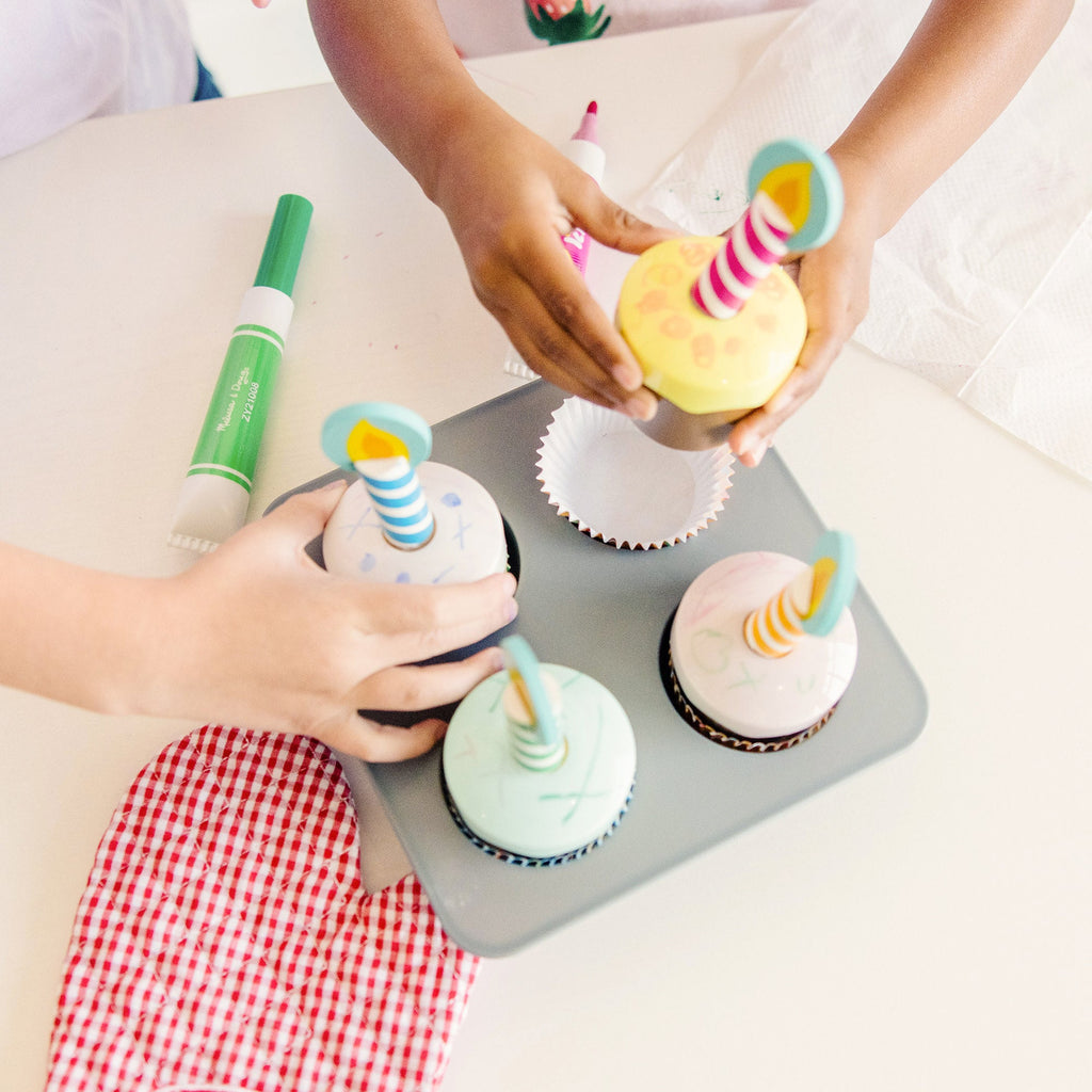 Educational Bake & Decorate Wooden Cupcake Play Set