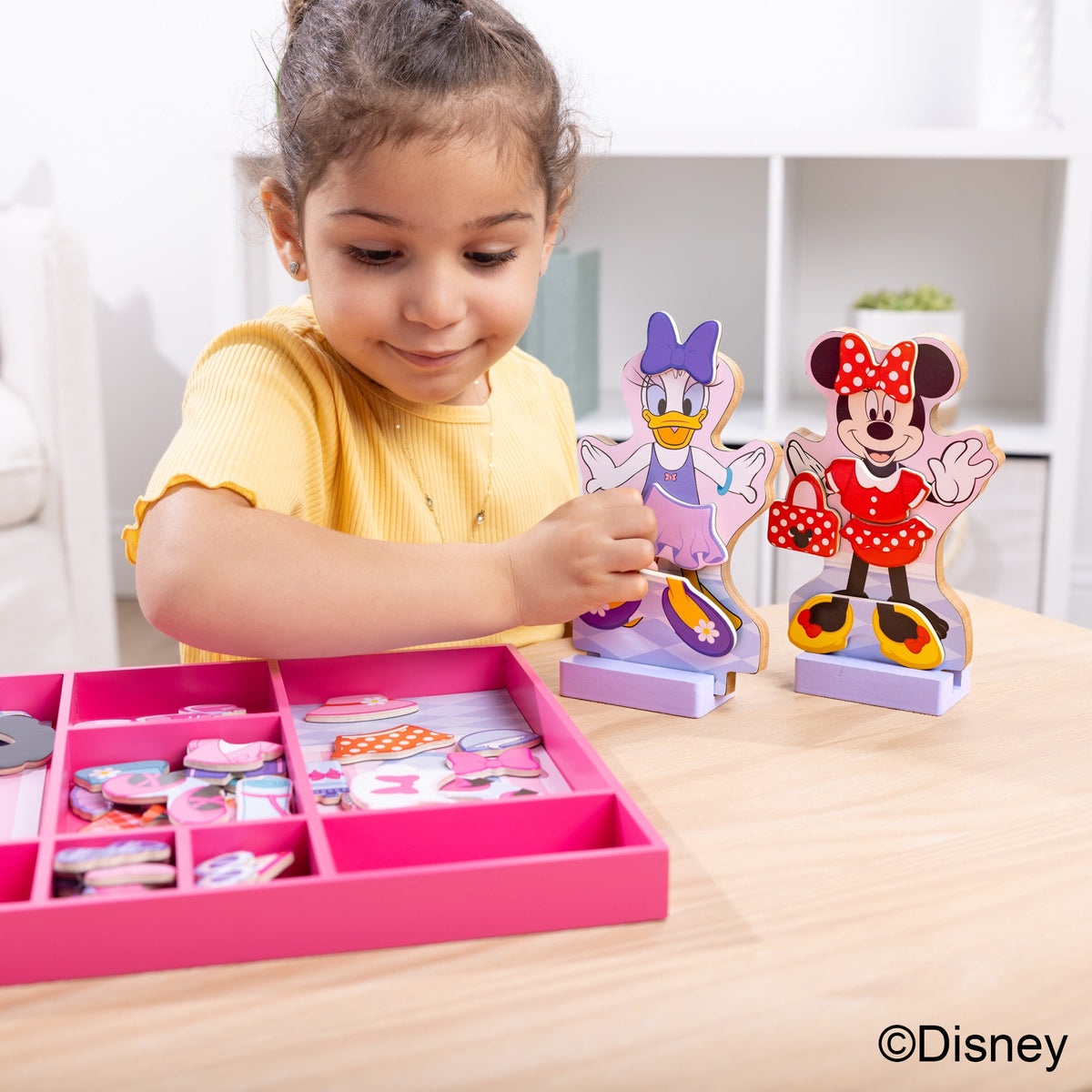Educational Disney Minnie & Daisy Deluxe Wooden Magnetic Dress-Up